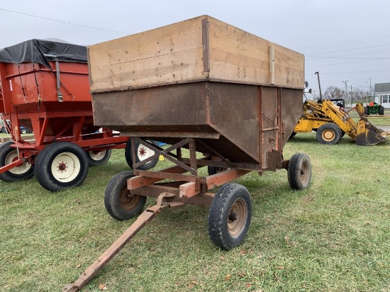 112 - Gravity Wagon W/ Wood Extensions