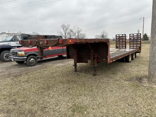 303 - 25' Flatbed Trailer