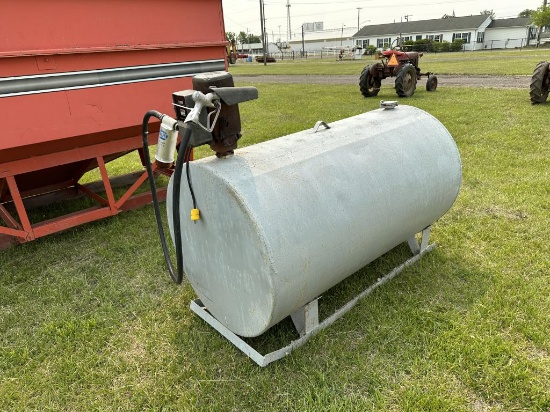 0132 - 300 Gallon Fuel Tank, W/ Electric Pump