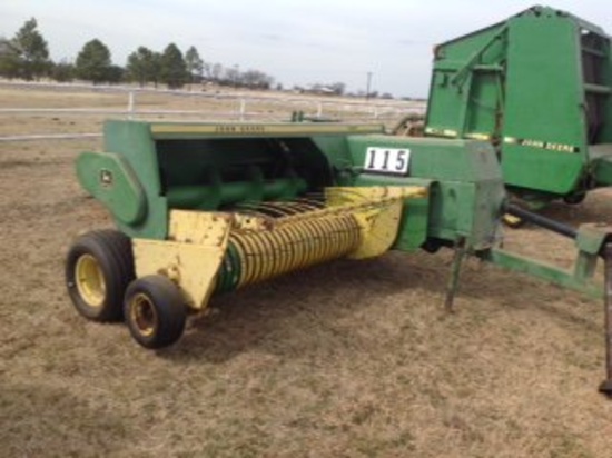 JD 347 Square Baler (wire)