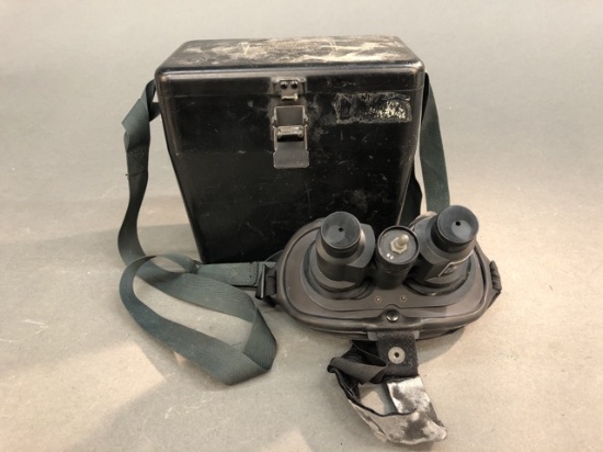 U.S. Binocular Electronic SU-49/PAS-5 in carrying case.