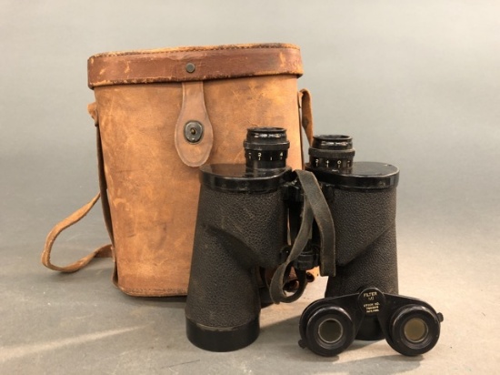 WW2 U.S. M17A1 7x50 binoculars in leather case.