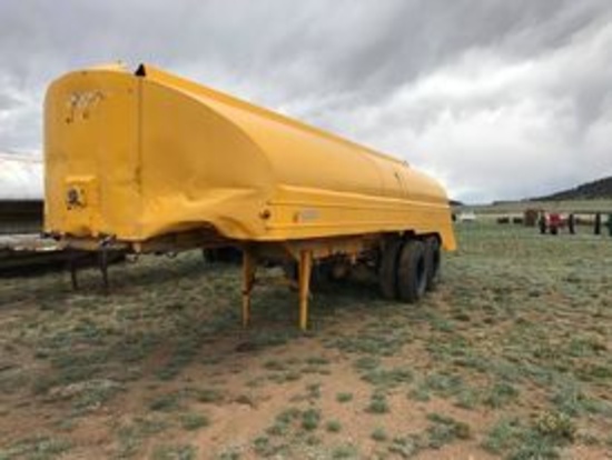 FRUEHAUF 5000 GAL. TANKER TRAILER