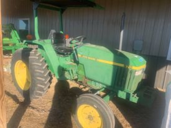 JOHN DEERE 970 TRACTOR