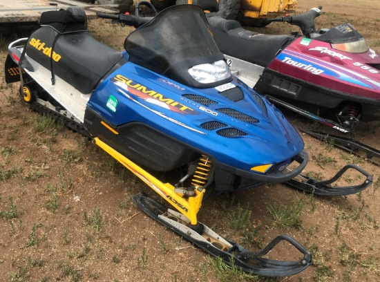 SUMMIT ROTAX 600 SNOWMOBILE