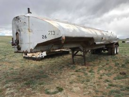 FRUEHAUF 5000 GAL. TANKER TRAILER