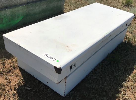 TRUCK BED TOOL BOX