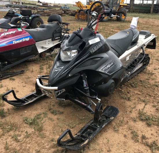 2010 YAMAHA NYTRO SNOW MOBILE