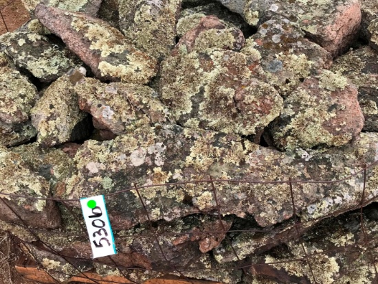 PALLET OF MOSS ROCK