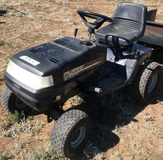 MURRY LAWN TRACTOR