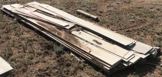 PALLET OF 12' CONCRETE SIDING