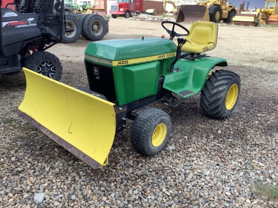 John Deere 400 Garden Tractor