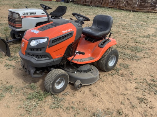Husgvarna YTH 22V46 Lawn Tractor
