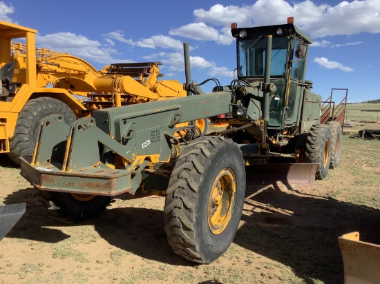 1985 John Deere 670A Motor Grader