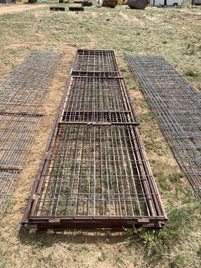(4) 16' X 3' Livestock Panels & (1) 5.5' X 3' Gate