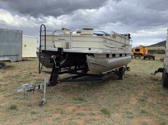2004 Sun Tracker Pontoon Boat & Trailer