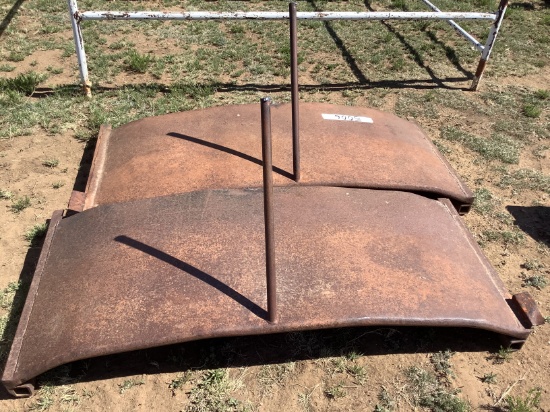 (2) Truck Fenders