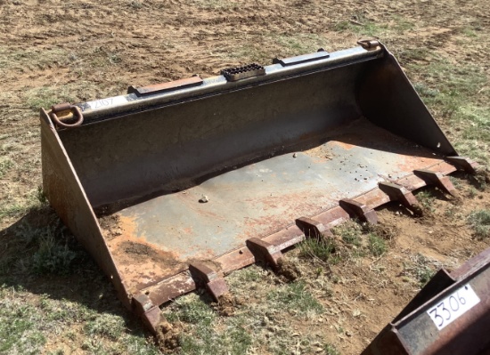 JOHN DEERE TOOTH BUCKET