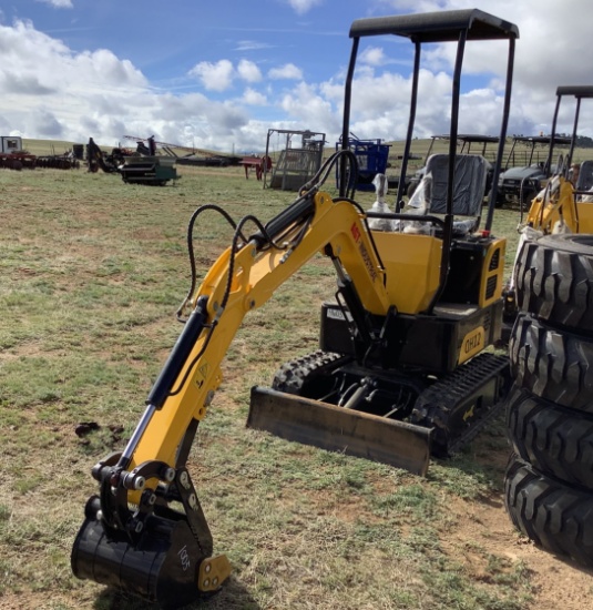 AGT INDUSTRIAL QH12 MINI EXCAVATOR