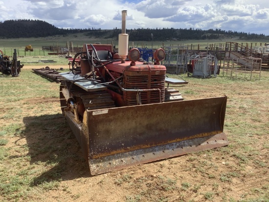 INTERNATIONAL TD6 DOZER