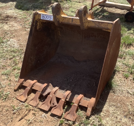 35" BACKHOE BUCKET