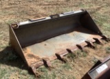 JOHN DEERE TOOTH BUCKET
