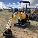 AGT INDUSTRIAL QH12 MINI EXCAVATOR
