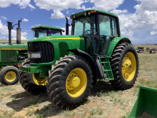 John Deere 7520 Tractor
