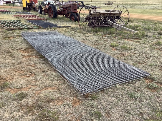 5 Ft x 16 Ft Wire Panels