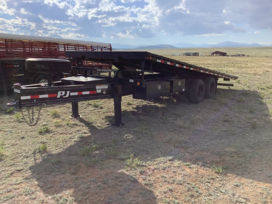 2020 PJ 25 Ft. Hydraulic Tilt-Top Pintle Hitch Equipment Trailer