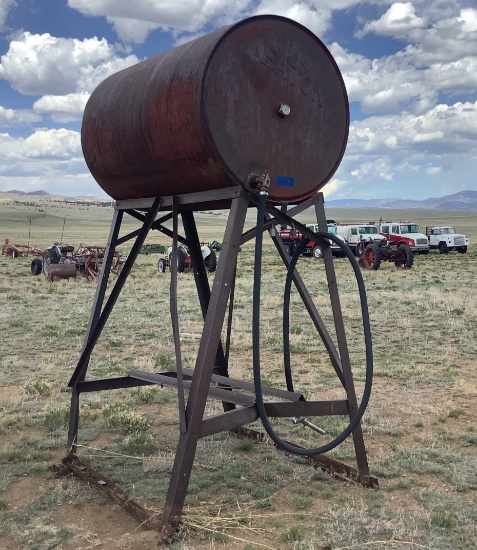 250 Gallon Fuel Tank & Stand