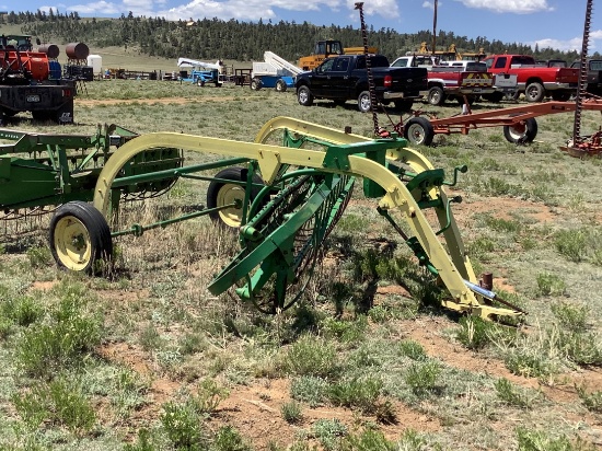 John Deere 858A Side-Delivery Rake