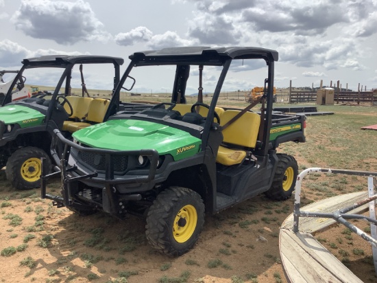 John Deere Gator XUV835M UTV