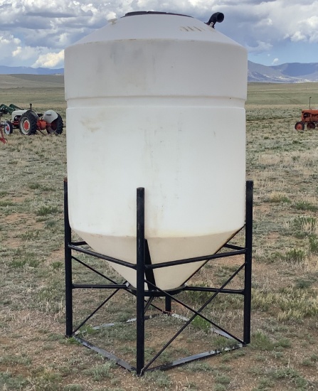 185 Gallon Gravity Flow Tank & Stand