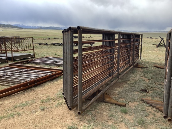(10) 24 Ft Free-Standing Panels