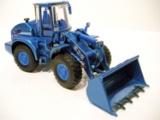 Liebherr L538 Wheel Loader - Blue Bauma Edition