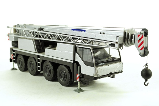 Liebherr 4-Axle Crane - Grohmann