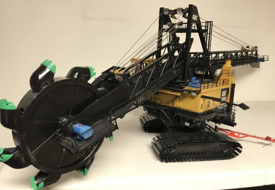 cat 7495 diecast model