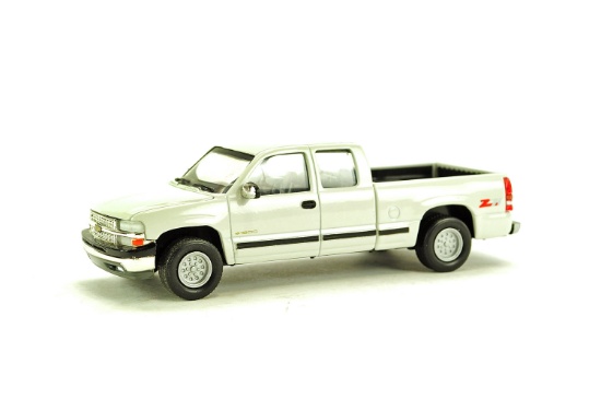Chevrolet Silverado Pick Up - White