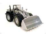 Komatsu WA450 Wheel Loader - Silver