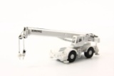 Grove RT700E Mobile White Crane