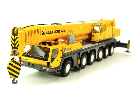 XCMG QAY200 Truck Crane