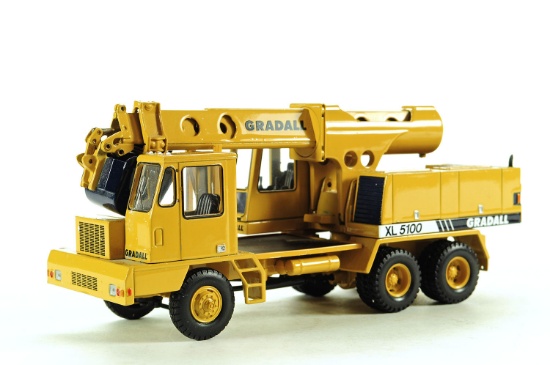 Gradall XL5100 Truck Mounted Excavator