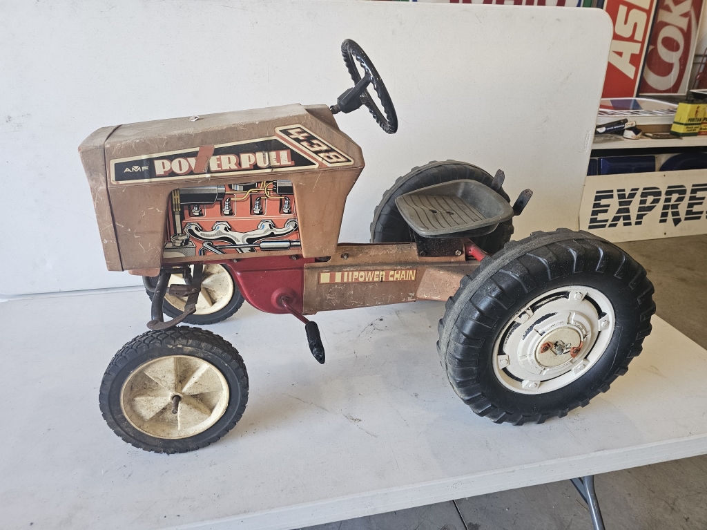 AMT Power Pull 438 Pedal Tractor | Proxibid