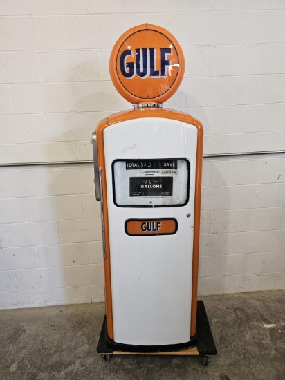 Bennett Gulf Gas Pump 77"