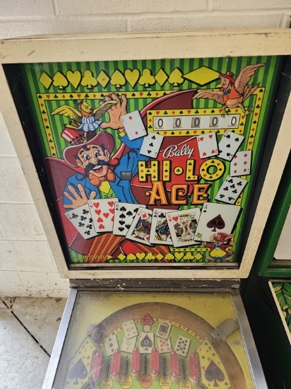 Bally High Low Ace Pin Ball Machine