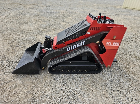 New/Unused Mini Compact SCL850 Track Loader