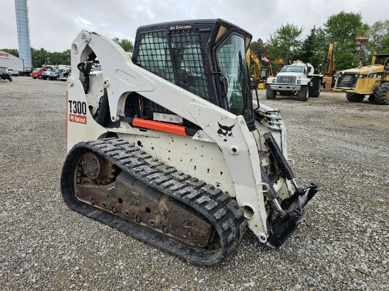 Bobcat T-300 Skid Steer Track Loader