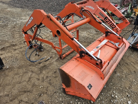 Kubota LA 680 Loader Arms w/ Bucket for Tractor