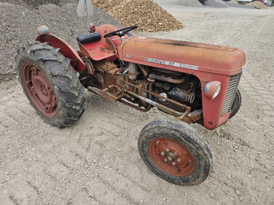 Massey Ferguson 35 Deluxe Tractor